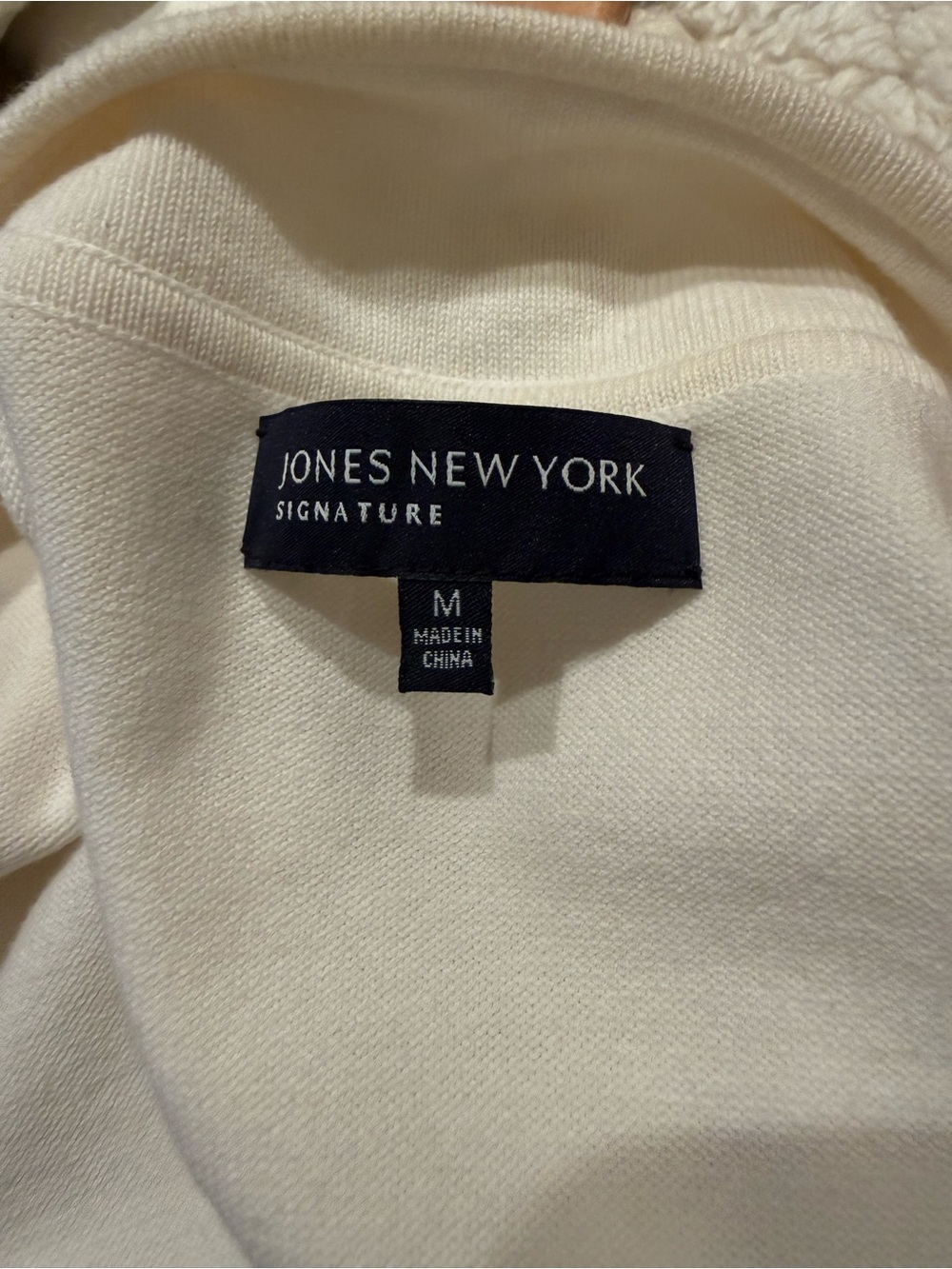Jones New York Signature White Embellished Cardigan Sweater Medium Floral Button
